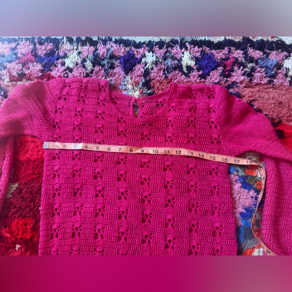 70s Vintage Pink Crochet Knit Dress w Heart Buttons Sz Sm - Picture 6 of 10